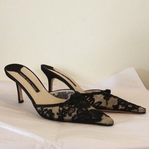 New Carmen Marc Valvo lace slide with bow detail